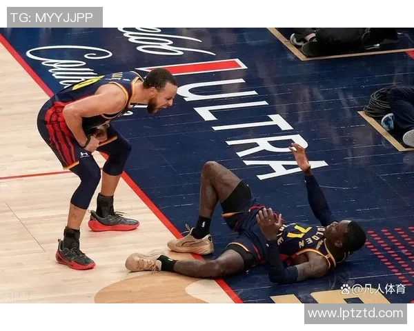 快船与马刺激战回顾12月14日精彩比赛录像分析与亮点总结